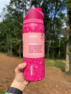 Love Letter 32 oz Owala FreeSip - Valentine’s Day Red and Pink with Hearts